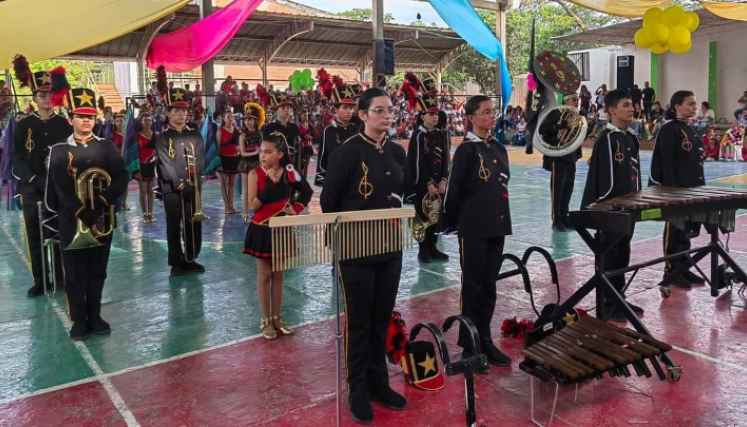 La banda show de Colgesan fue campeón de campeones en el Socorro.