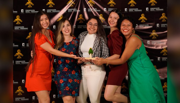 Estudiantes de la Universidad de Pamplona fueron reconocidas en premios Te Muestra
