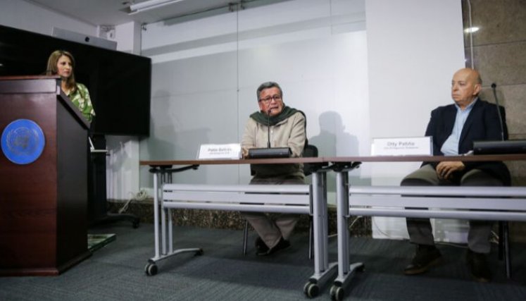 Otty Patiño delegado del Gobierno nacional y Pablo Beltrán del Eln para la mesa de diálogos