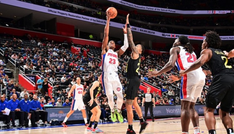  Los Pistons de Ditroit, hacen  su peor campaña en una misma temporada.