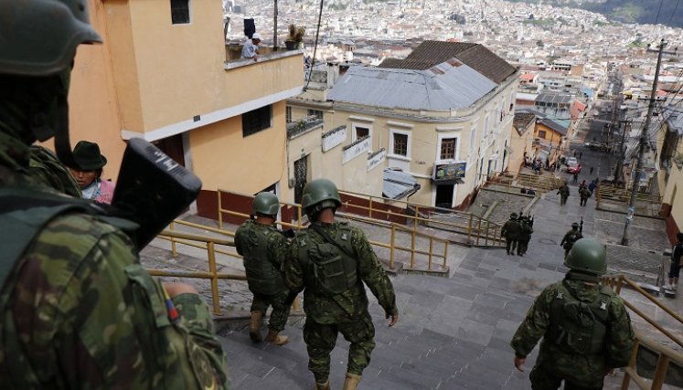 CRISIS EN ECUADOR