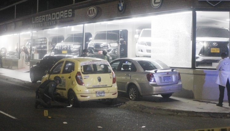 El atentado con granada iba contra la compra y venta de vehículos.