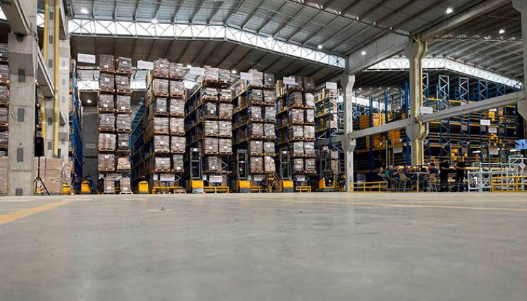 Este centro logístico le ha permitido a Cueros Vélez incrementar su productividad de distribución en un 30%.