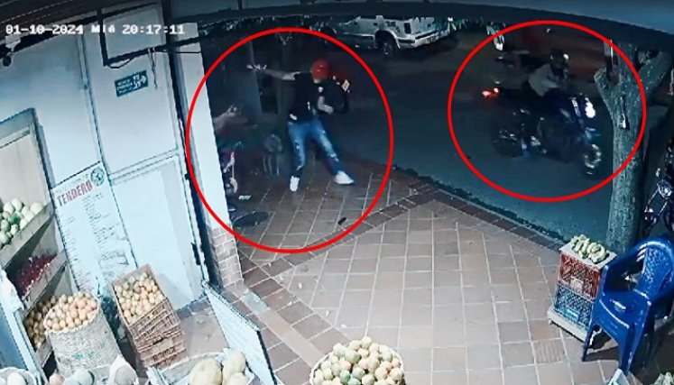 En un video de seguridad quedó registrada la valiente acción de la víctima.