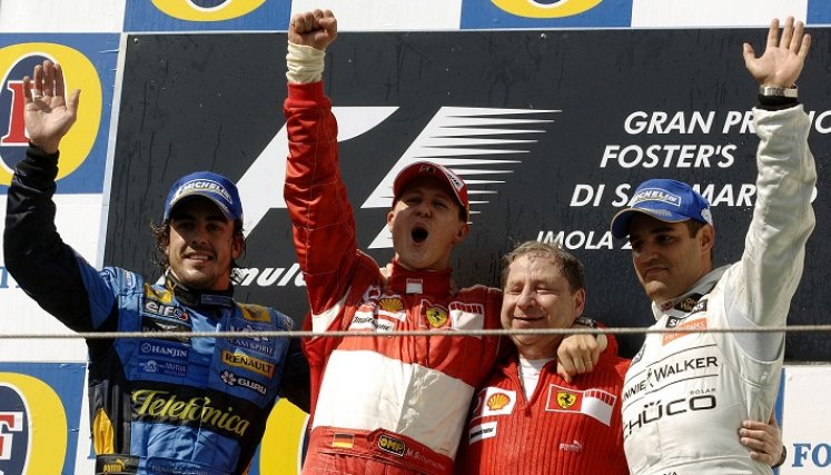 El piloto colombiano, Juan Pablo Montoya fue fuerte rival para Michael Schumacher en la Fórmula Uno.
