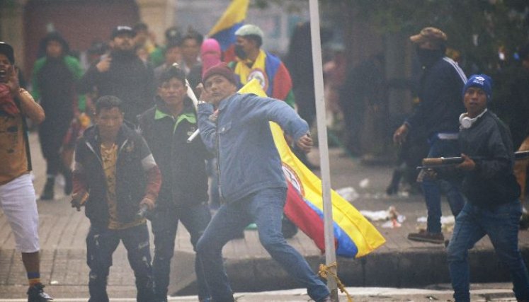 Las marchas convocadas por Petro terminaron en disturbios frente a la Corte Suprema de Justicia./Foto Colprensa
