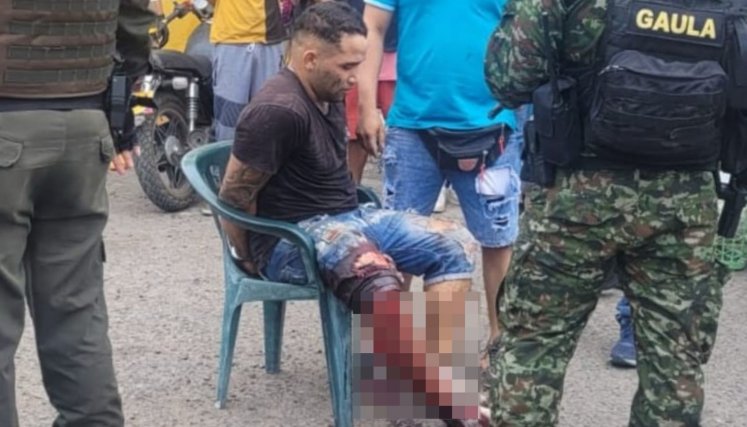 Hombre sale herido al resistirse a su captura 