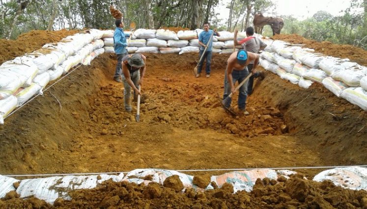 Una alternativa para afrontar la temporada seca es la adecuación de reservorios de agua./ Fotos Cortesía.