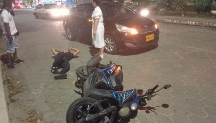 Accidente de tránsito ocurrido la noche del pasado martes en Prados del Este/Foto La Opinión