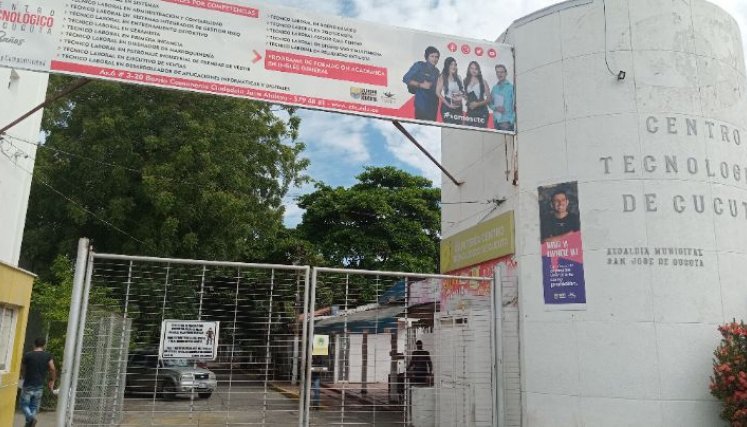 Fachada del Centro Tecnológico de Cúcuta/Foto Orlando Carvajal/La Opinión