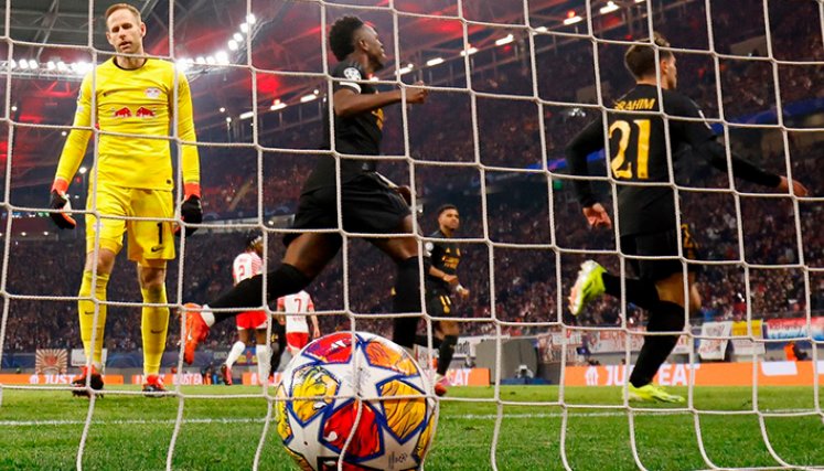 Real Madrid y Manchester City ganan fuera y encauzan su pase a cuartos de Champions