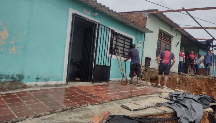 A los mismos residentes de la comunidad les toca arreglar por su cuenta el problema./ Foto: Cortesía. 