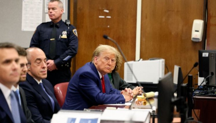 Donald Trump durante audiencia ante la justicia de Nueva York