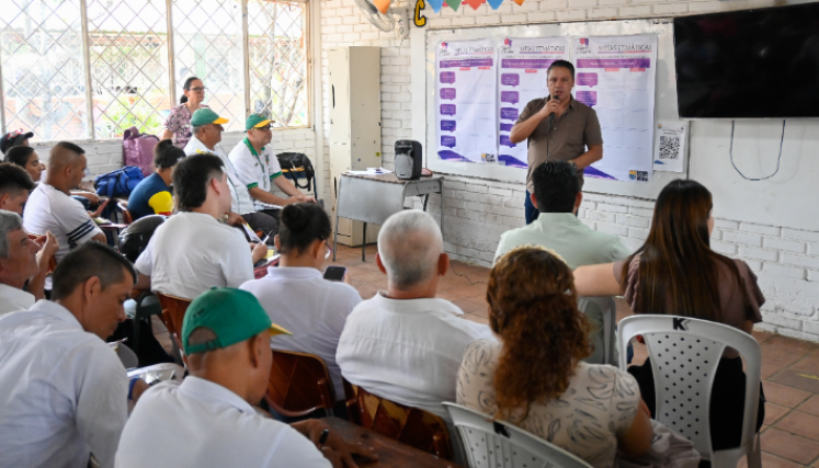 Vecinos de la Comuna 8 esperan que las problemáticas de sus barrios sean inlcuidas y resultas a través del Plan de Desarrollo municipal. 