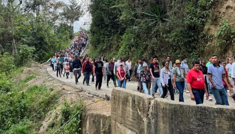 La muchedumbre se extendió varios kilómetros/Foto cortesía