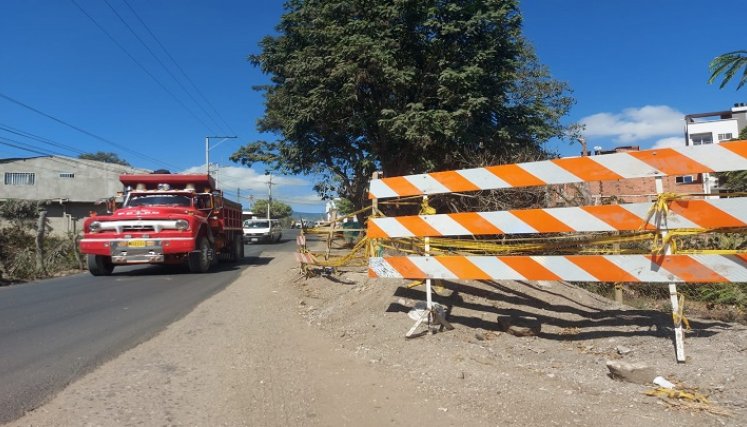 En el sector El Ramal reclaman celeridad en la construcción de un muro de contención./ Foto: Cortesía