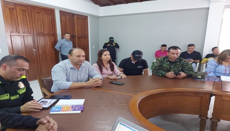 En los primeros cien días de su mandato el alcalde Emiro Cañizares Plata se la ha pasado haciendo ajustes para superar la crisis financiera./ Foto: Javier Sarabia/La Opinión