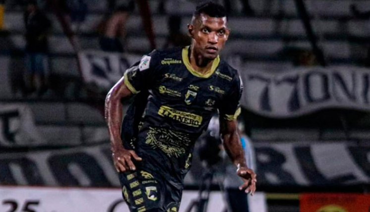 Cristian Valencia, defensor de Llaneros. 