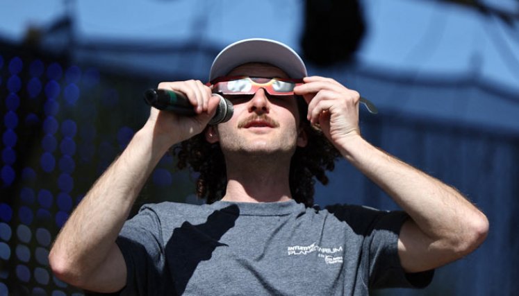Eclipse solar