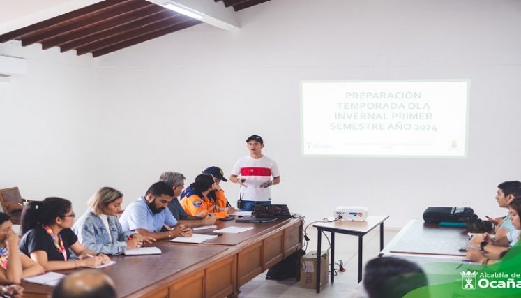Se adelantó la limpieza para mitigar la obstrucción de los sistemas de desagües. /Foto: cortesía