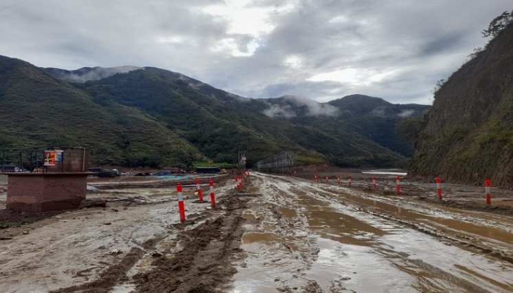 Damnificados de la vereda El Tarrita exigen una solución definitiva a la emergencia vial./ Foto: Cortesía 