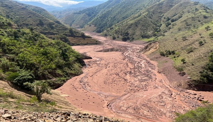 Las autoridades del Norte de Santander verificaron la situación generada por las lluvias en el sector El Tarrita./ Foto: Cortesía