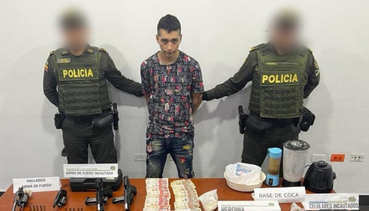 Lo capturaron con armas y droga 