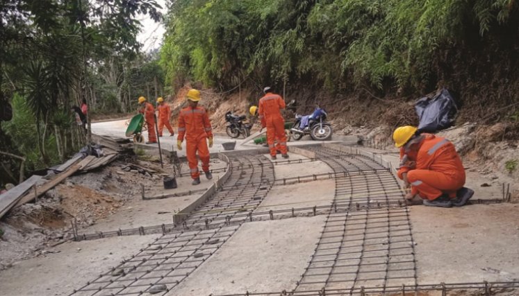 El 90% de las obras corresponde a placas huellas y también muros en gaviones, para facilitar los accesos a las veredas./ Fotos: Cortesía / La Opinión