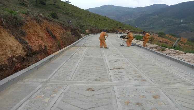 El 90% de las obras corresponde a placas huellas y también muros en gaviones, para facilitar los accesos a las veredas./ Fotos: Cortesía / La Opinión