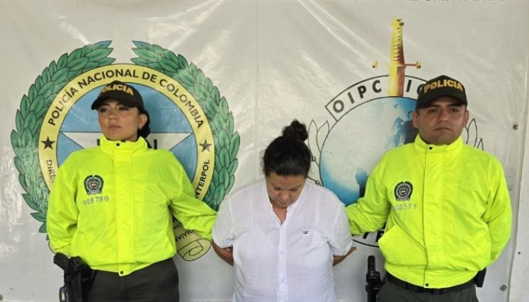 En el inmueble encontraron 10 kilos de base de coca, $4 millones en billetes de $100 mil y 3 prendas militares./ Foto: Cortesía. 
