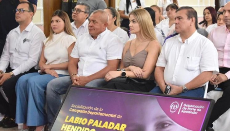 La diputada ISA Torrado hace presencia en un evento social para la niñez./ Foto cortesía 