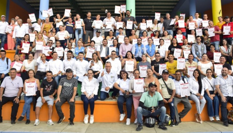 La Alcaldía entregó 90 títulos prediales