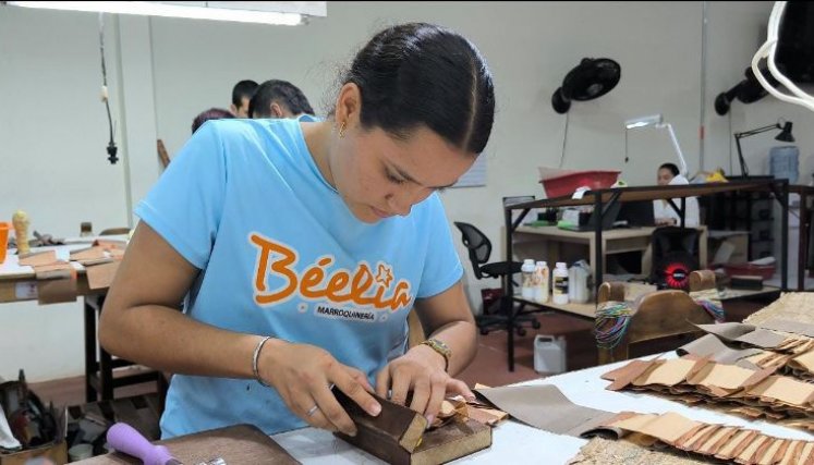 La meta de Marly es crear su propio emprendimiento y diseñar piezas únicas que representen a Norte de Santander./ Fotos: Cortesía / La Opinión