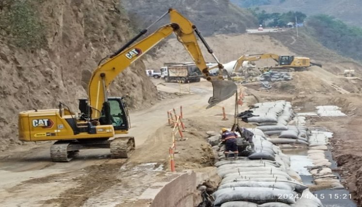 El Instituto Nacional de Vías explica las inversiones para superar la emergencia en El Tarrita.. /Foto: Cortesía