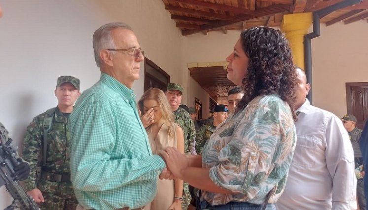 Al cumplirse el primer año de la retención, familiares claman la liberación del secuestrado más viejo del mundo./ Fotos: Archivo / La Opinión
