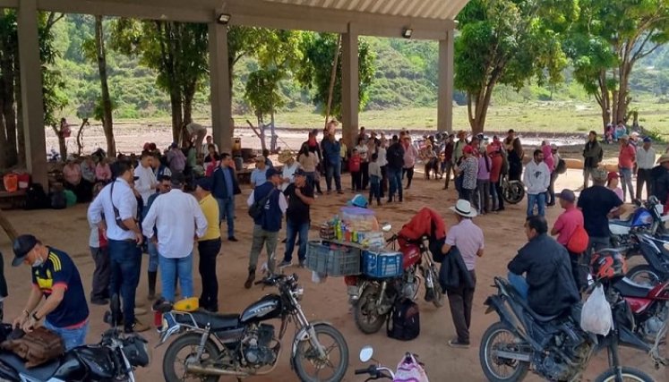 Los damnificados dan un ultimátum hasta el 6 de junio para concretar los compromisos./ Javier Sarabia