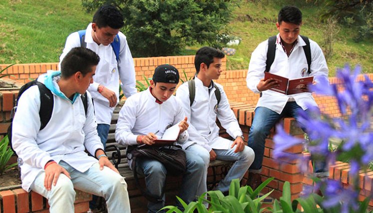 Las nuevas generaciones, con habilidades en cuestiones de tecnología, sienten más interés por cursos cortos./ Foto Archivo
