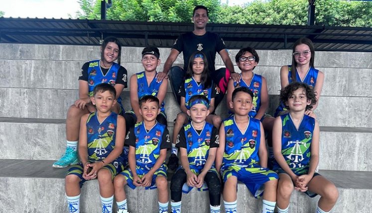 El equipo de minibaloncesto del club ESNABA es una de las dos escuadras que participará en el Interclubes de Puebla. 