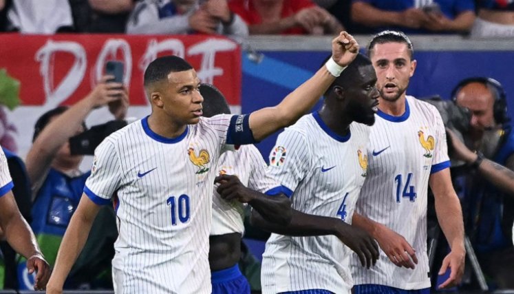 Kylian Mbappé maniobró la jugada del gol para el triunfo de Francia.