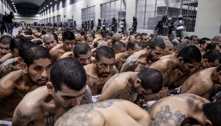 Pandilleros en El Salvador.