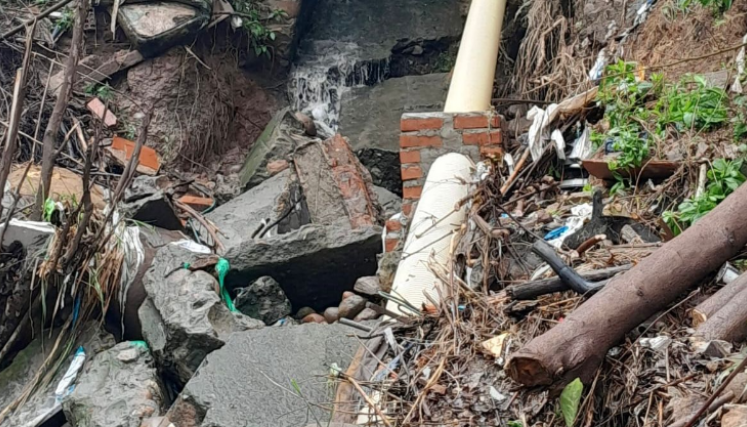 Ante la última temporada de lluvia el canal colapsó
