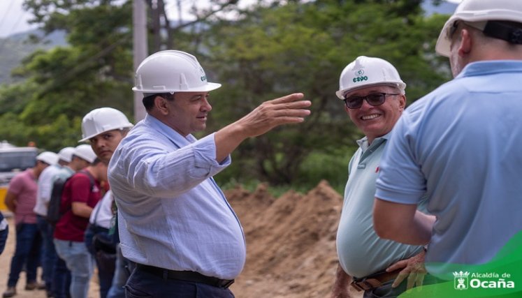 La Empresa de Servicios Públicos de Ocaña avanza en la reposición de tuberías en fibra de vidrio para garantizar el suministro de agua potable./ Foto: Cortesía