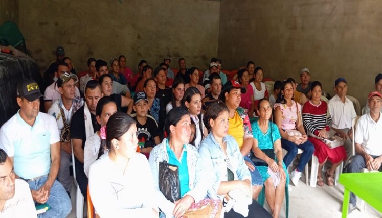 La participación de la comunidad fue masiva, demostrando la importancia de estos espacios de diálogo para implementar sistemas productivos en sus predios./ Foto: Cortesía / La Opinión