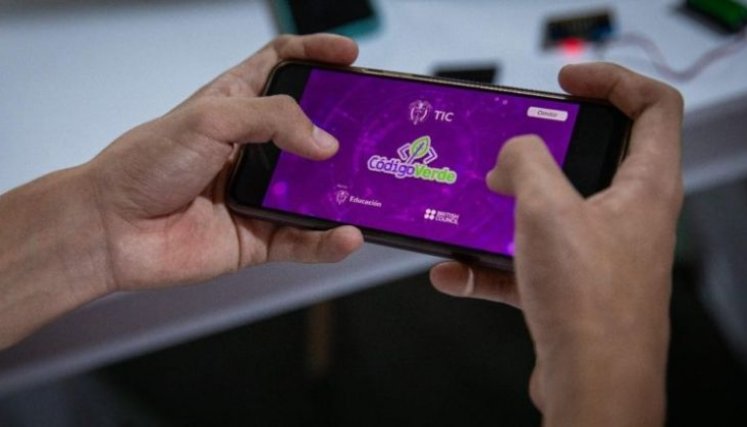 'Código Verde’ incluye un videojuego, un tablero de control para seguimiento del progreso de los estudiantes, y un sitio web con guías pedagógicas. / Foto: Cortesía / La Opinión