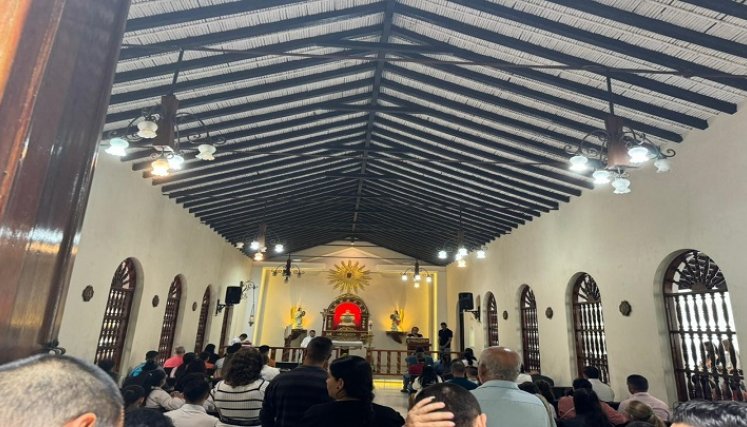 Ante la proximidad de las fiestas patronales voceros comunales solicitan el arreglo del sendero peatonal hacia el santuario/ Foto: Cortesía
