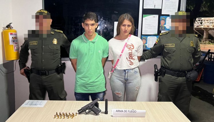Llevaban la pistola en una caja de zapatos en el barrio Latino