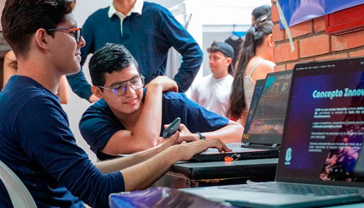 Los estudiantes mostraron aplicativos, páginas web, videojuegos y otros emprendimientos./ Foto Cortesía