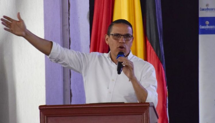 El mandatario señala que la finalidad de su administración es velar por el beneficio de la ciudad, asegurando que los primeros beneficiarios deben ser los cucuteños.