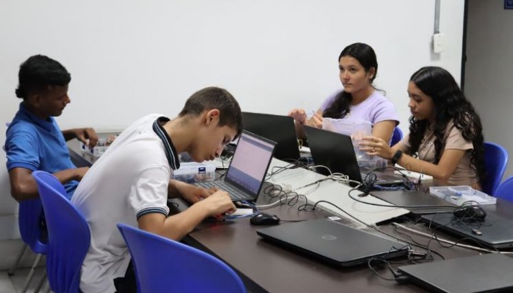 Se espera que alrededor de 350 personas se beneficien de estos cursos./ Fotos: Cortesía / La Opinión 