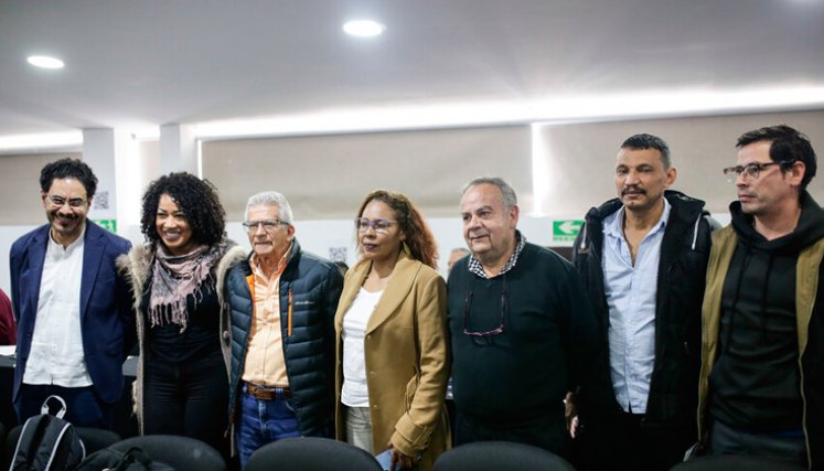 Gobierno y representantes del Eln